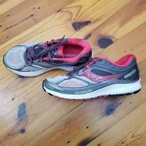 Saucony Guide 10 running shoes